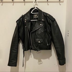 Vintage stylish real leather jacket.Fits like S-M